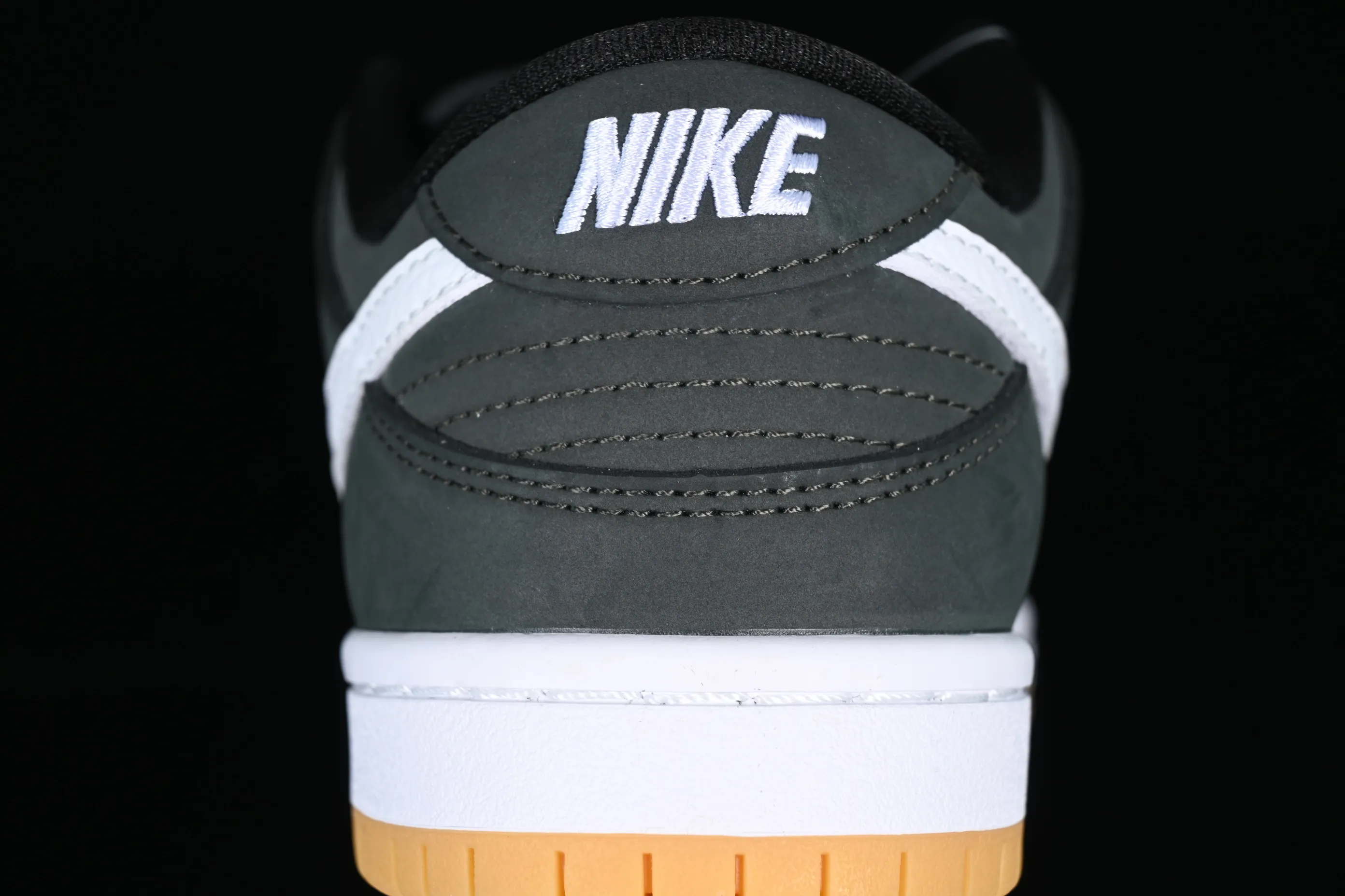 All categories Nk SB Dunk series Nk SB Dunk Low low-top sneakers F version Nk SB Dunk Low Pro ISO raw rubber black and white Dunk series retro low-top casual sports skateboard shoes CD2563-001